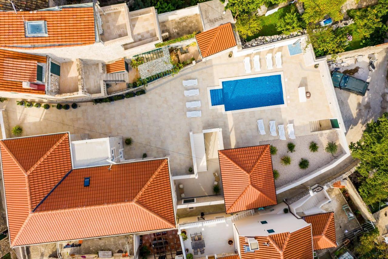 קאבטאט Residence & Pool Villa Schwarz Suites מראה חיצוני תמונה