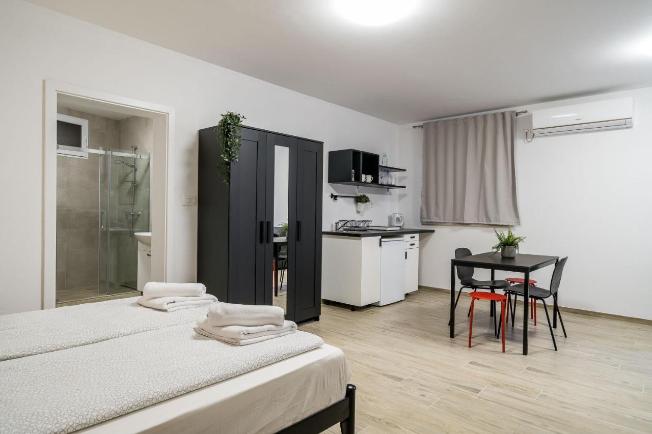 קאבטאט Residence & Pool Villa Schwarz Suites חדר תמונה