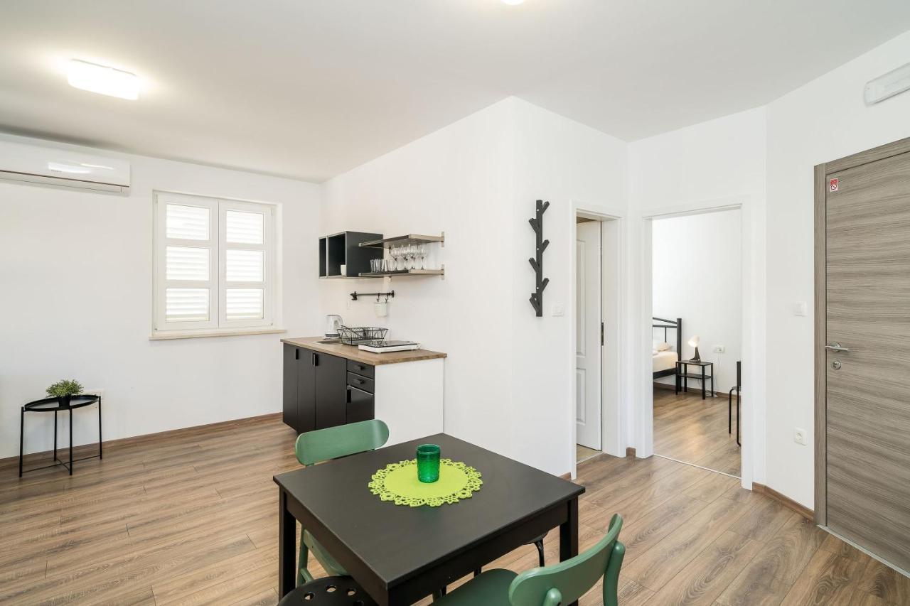 קאבטאט Residence & Pool Villa Schwarz Suites חדר תמונה