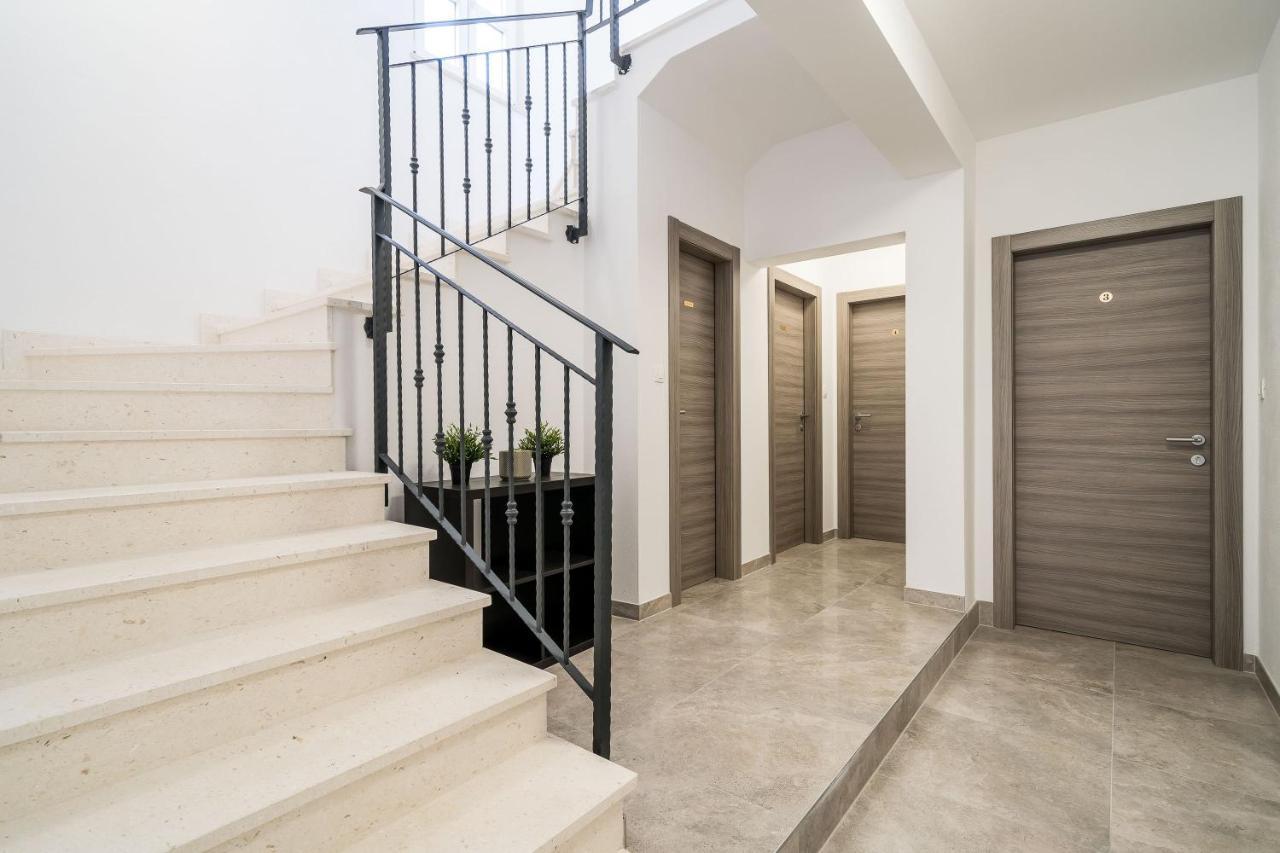 קאבטאט Residence & Pool Villa Schwarz Suites מראה חיצוני תמונה