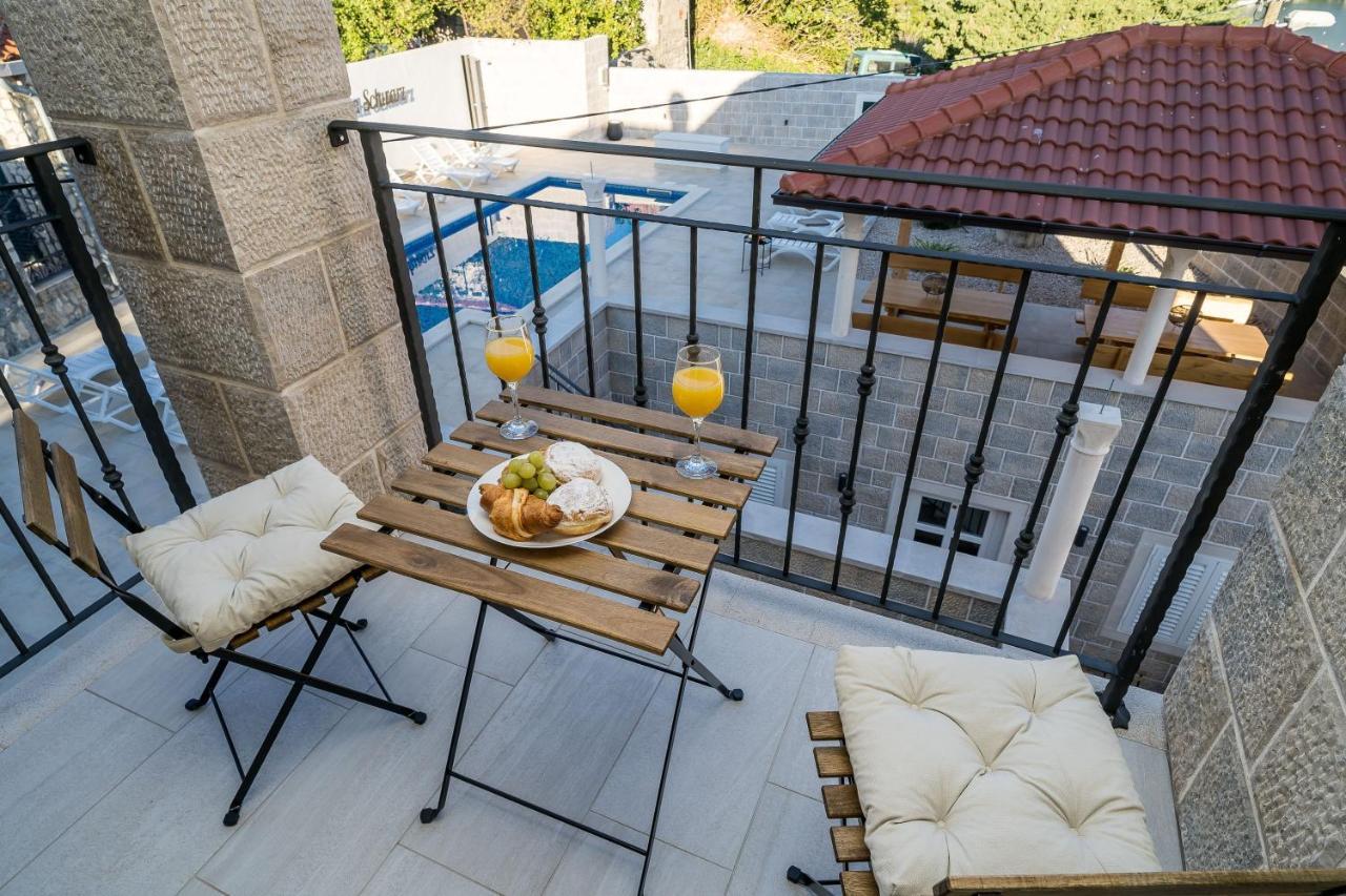 קאבטאט Residence & Pool Villa Schwarz Suites מראה חיצוני תמונה