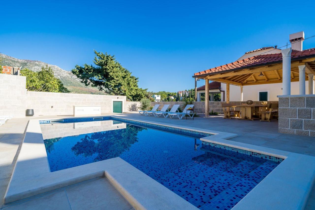 קאבטאט Residence & Pool Villa Schwarz Suites מראה חיצוני תמונה
