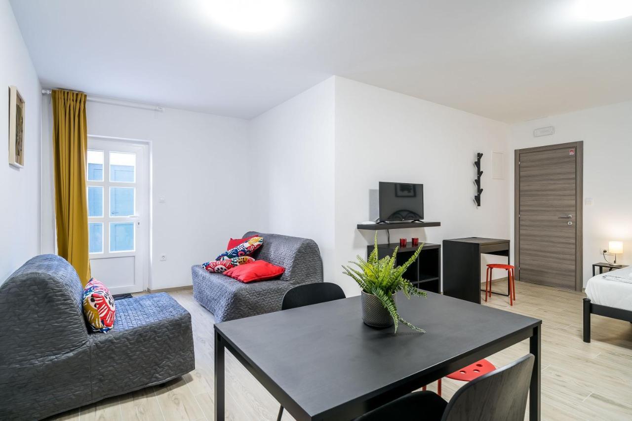 קאבטאט Residence & Pool Villa Schwarz Suites מראה חיצוני תמונה