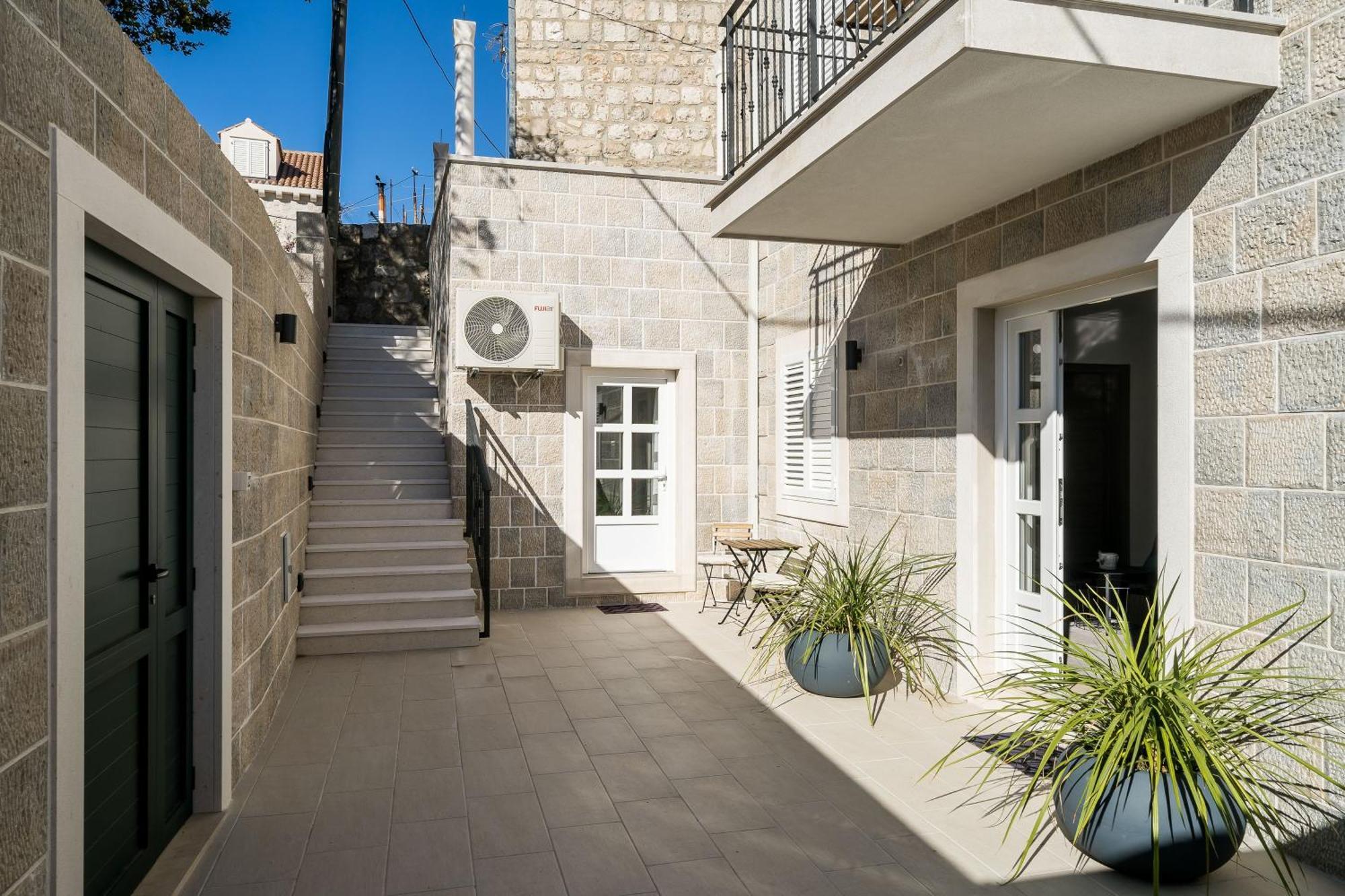קאבטאט Residence & Pool Villa Schwarz Suites חדר תמונה
